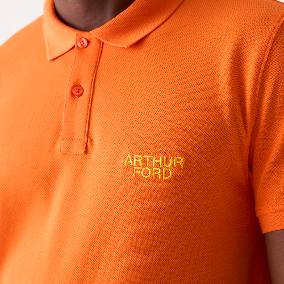 ORANGE GOLFER