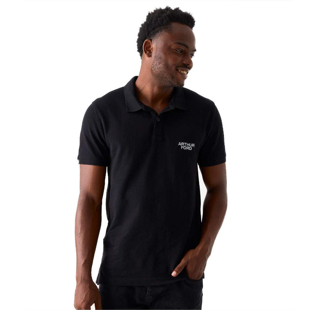 BLACK GOLFER